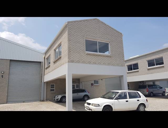 275M² FACTORY RENTED IN SAXENBURG PARK 1
